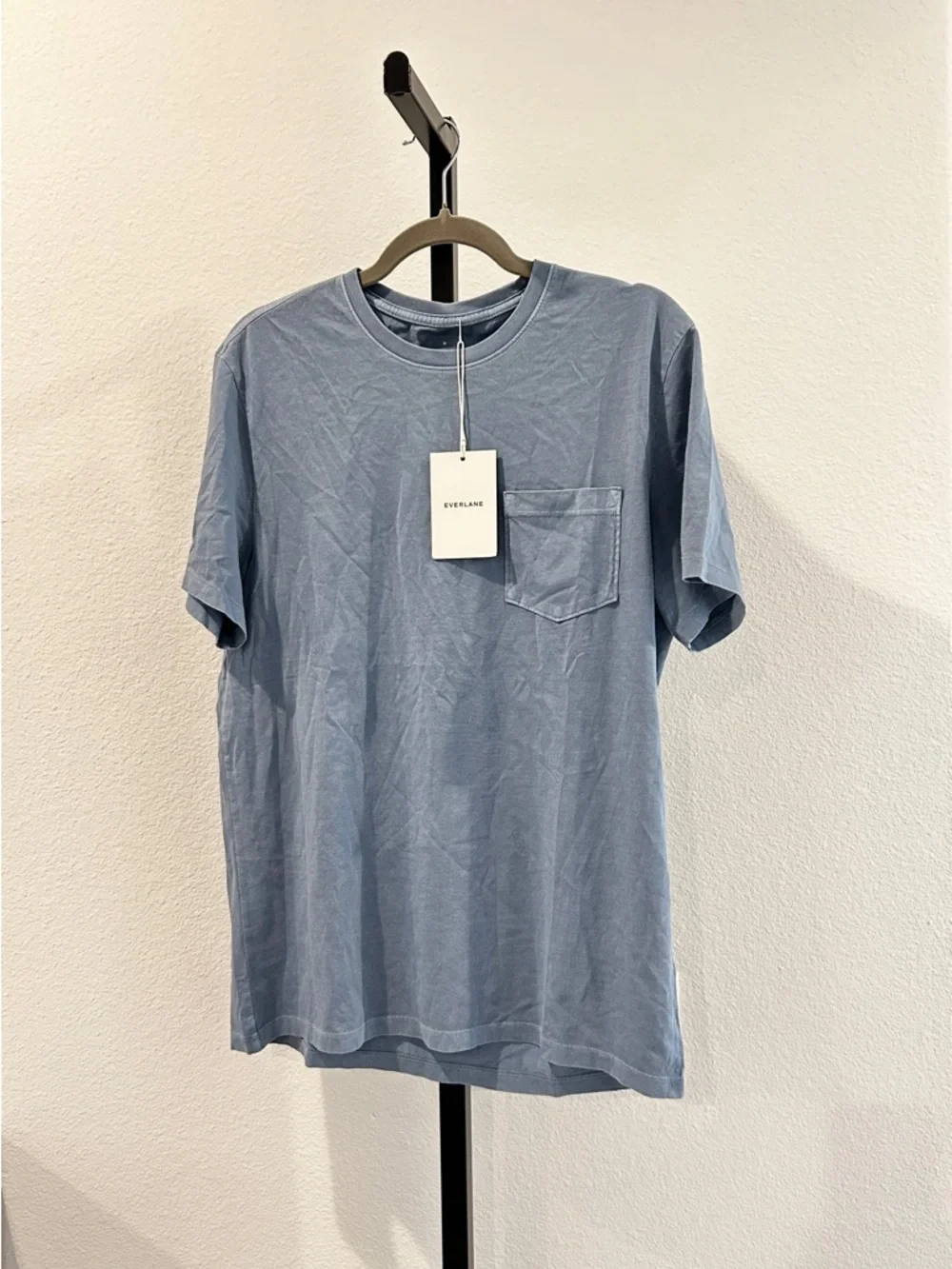 NWT Everlane Men The Essential Organic Cotton Dyed Crew Spring Lake, Size M, $40 - Picture 2 of 8